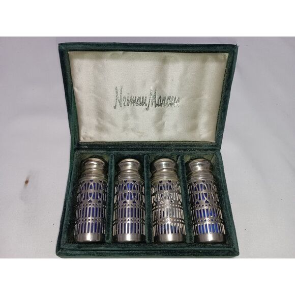 NEIMAN MARCUS: Silver Plated Salt & Pepper Shakers (Set 2), Green Velvet Box - Picture 1 of 4